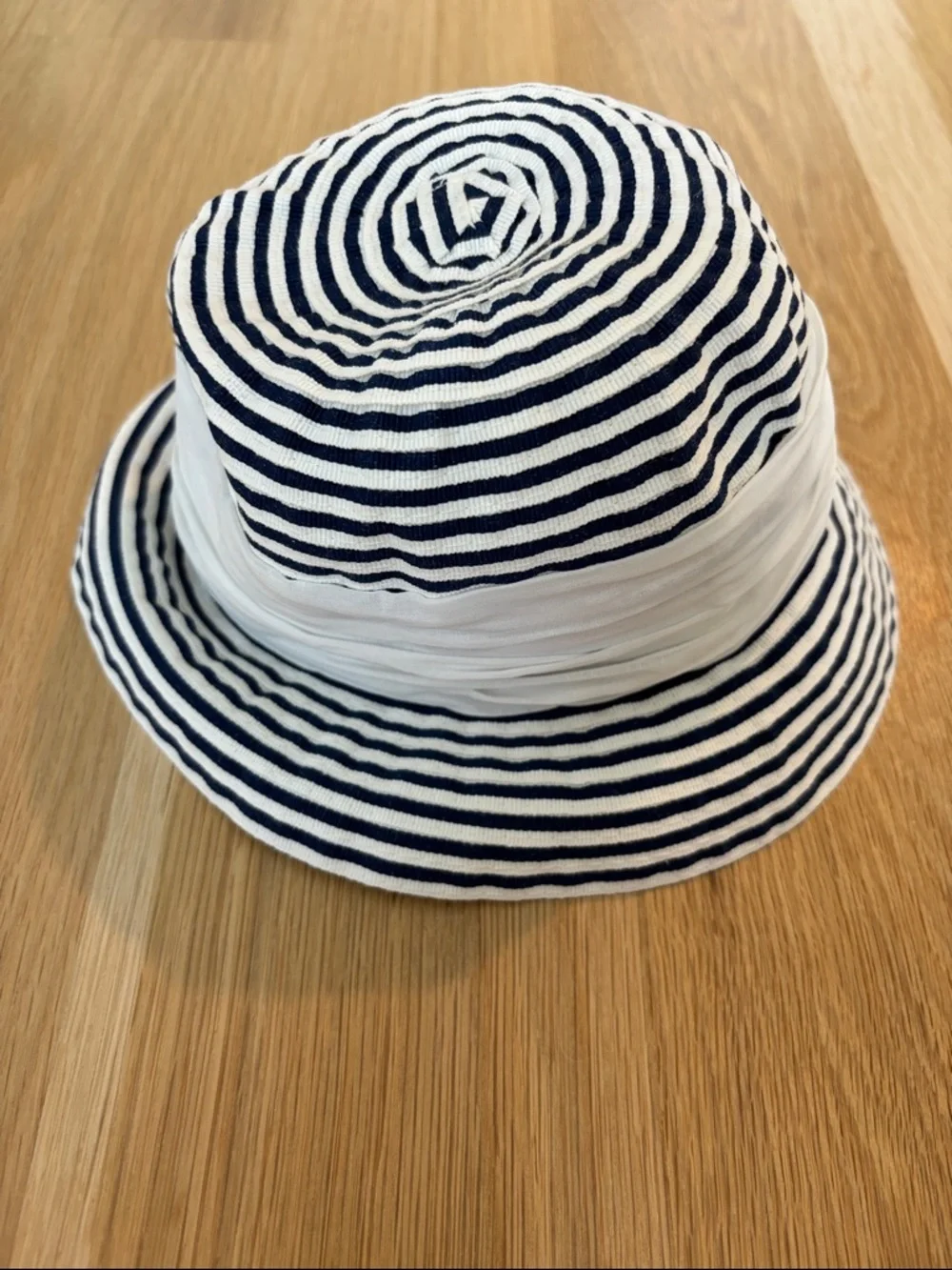 Grevi Little Girl’s Navy and White Striped Sun Hat with White Bow